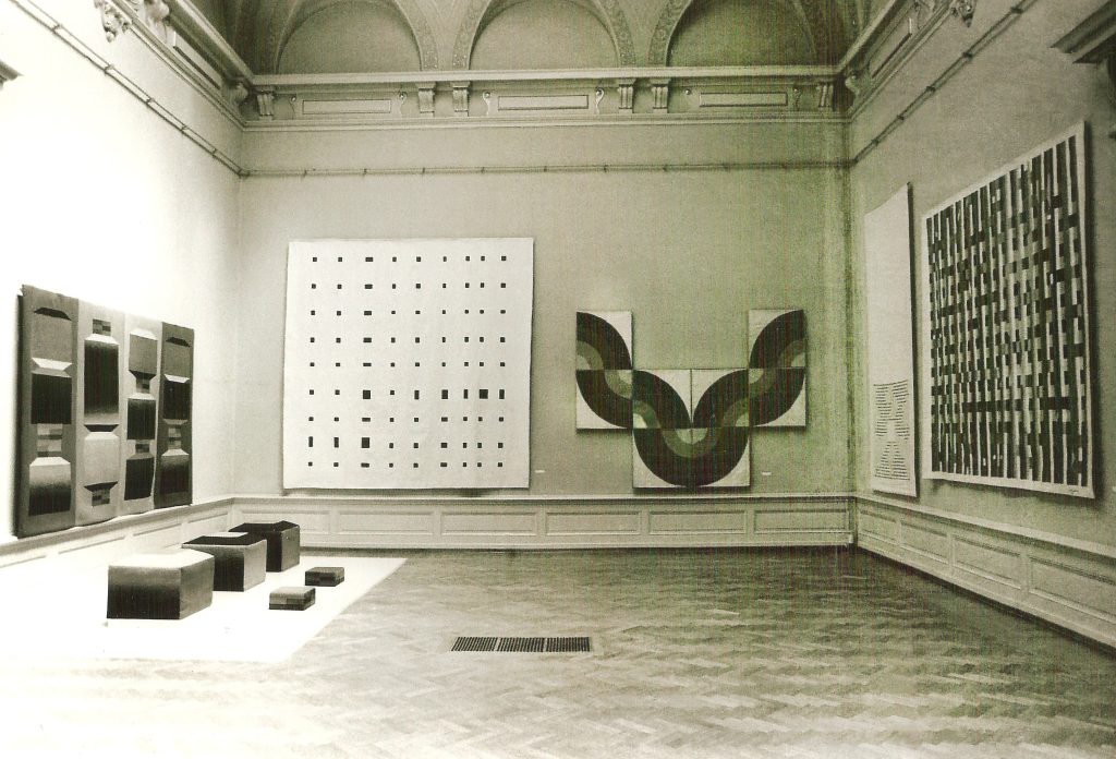 1971 · Obra de Gracia en la Sala 1 de la Bienal de Lausanne